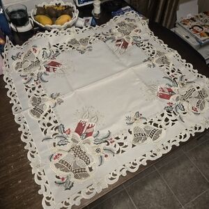 Vintage Christmas Table Cloth Mat Holiday  Cover Decor Embroidered
